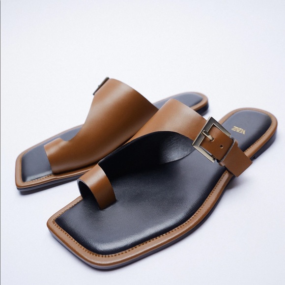ZARA Asymmetric Flat Leather Sandals With Buckle - Picture 2 of 7